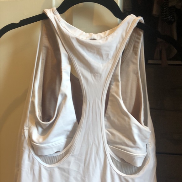 Lulu Lemon Practice Freely Running tank - Picture 2 of 2